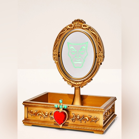Bath & Body Works Other - Disney Snow White Evil Queen Light-Up Body Care Trinket Tray NWT